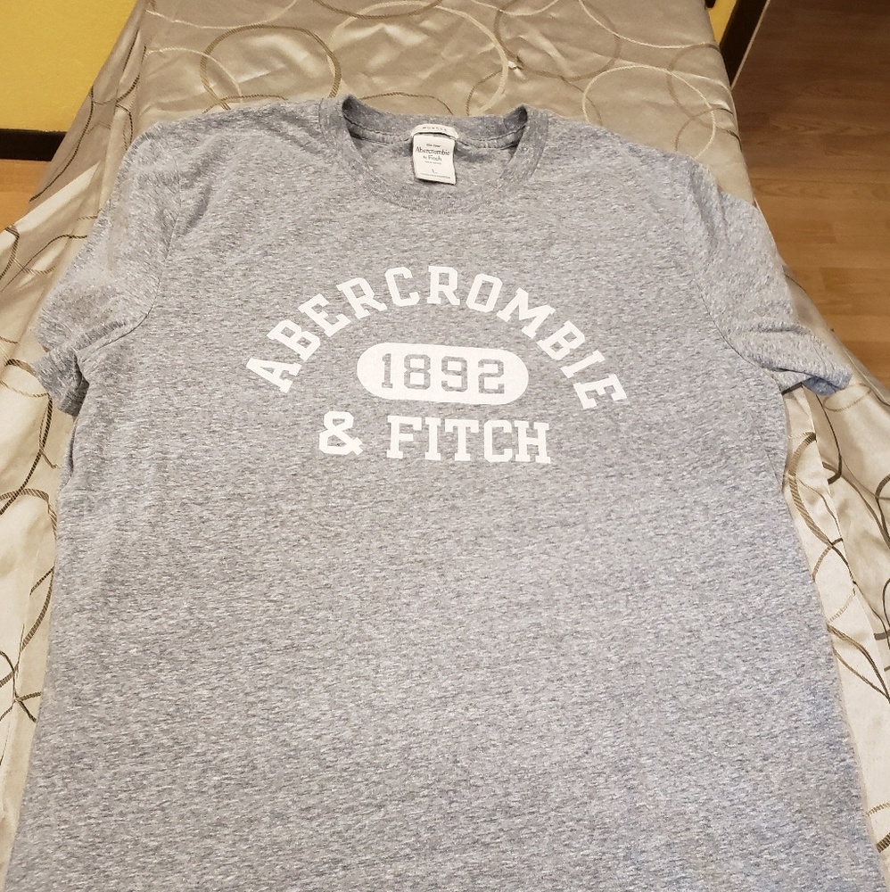 Abercrombie gray tshirt